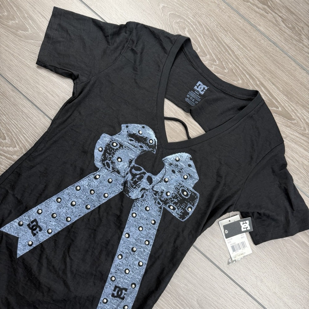 Dc Shoes Women's Skull Now Print Slashed Back Tee Black Medium New